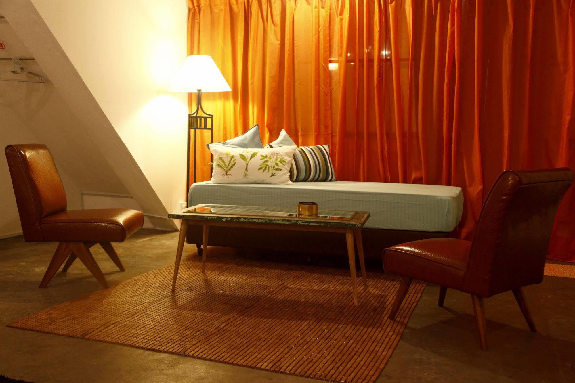 Appartamento The Loft @ 13 Hibiscus Malacca Esterno foto