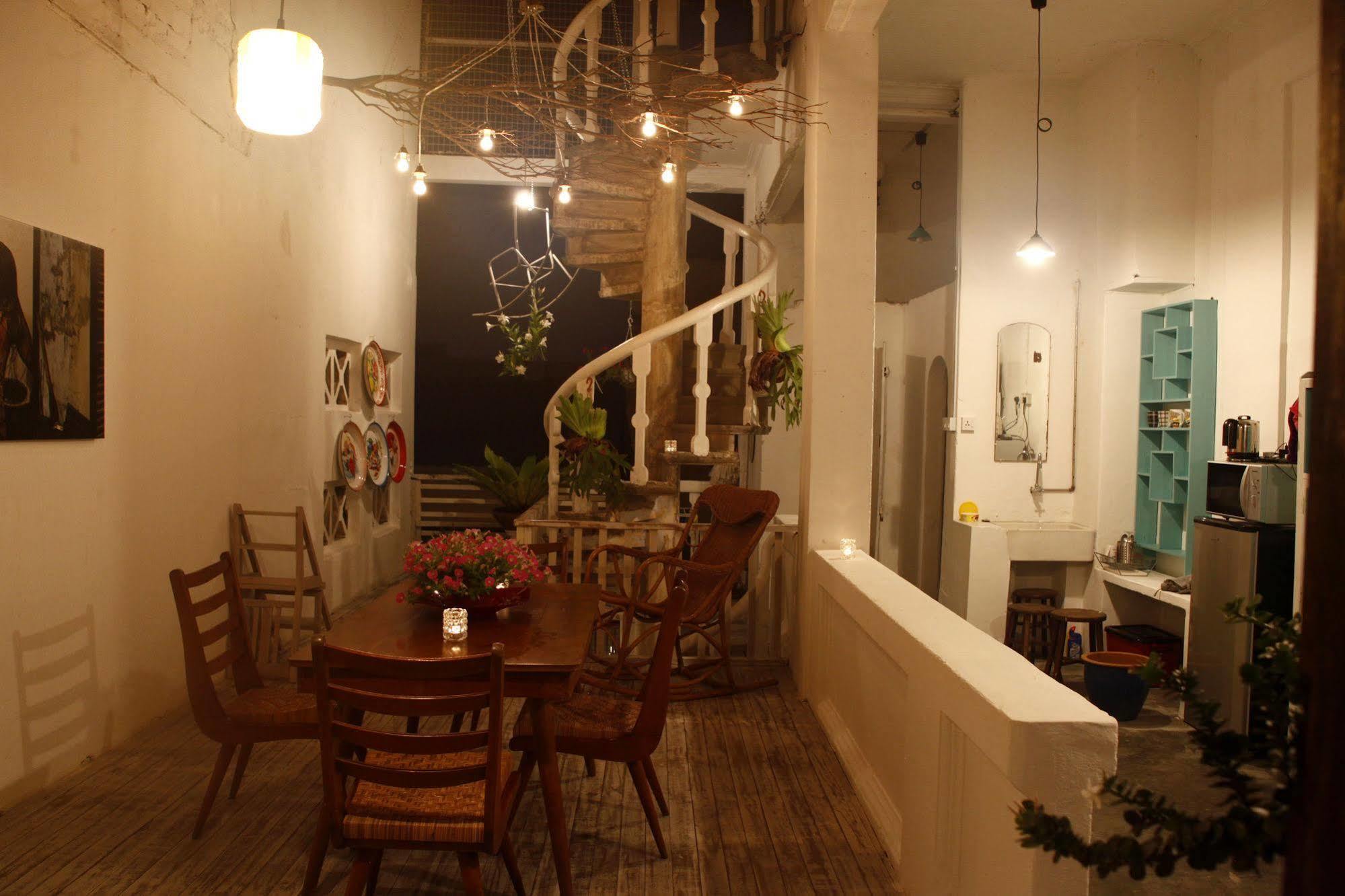 Appartamento The Loft @ 13 Hibiscus Malacca Esterno foto